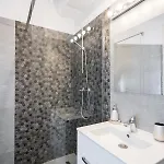 Escape-unirii Apartment