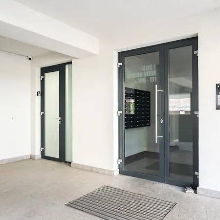 Escape-unirii * Βουκουρέστι